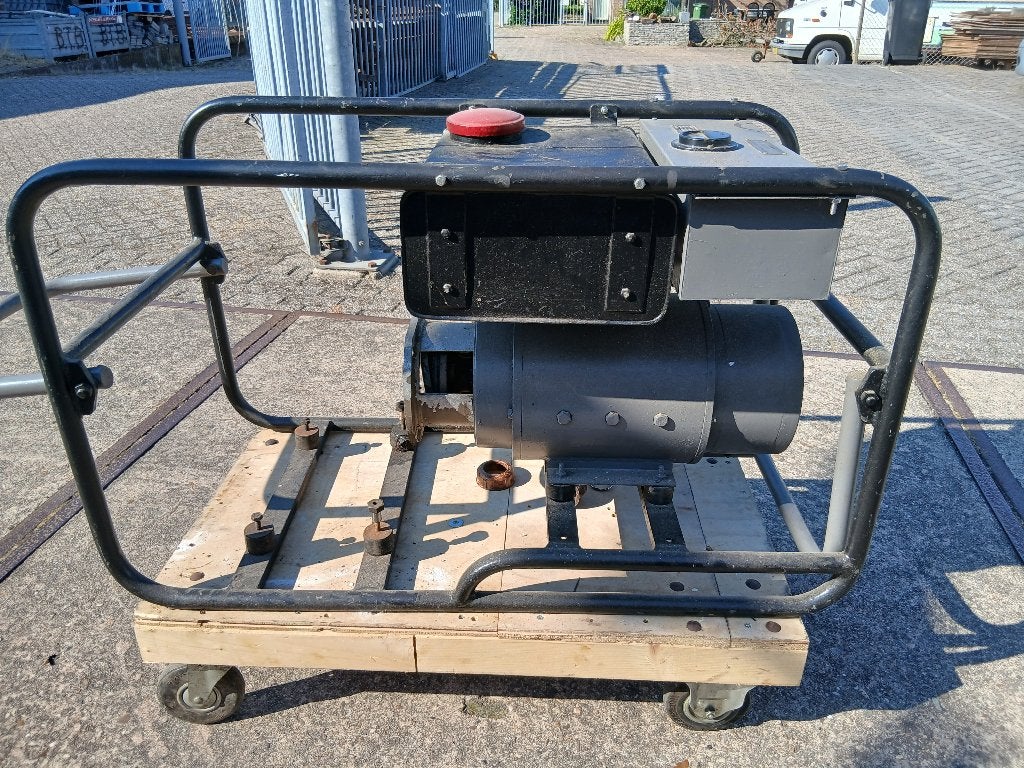 koolborstel generator, Ophalen, Gebruikt, 5 tot 10 kVA, Benzine