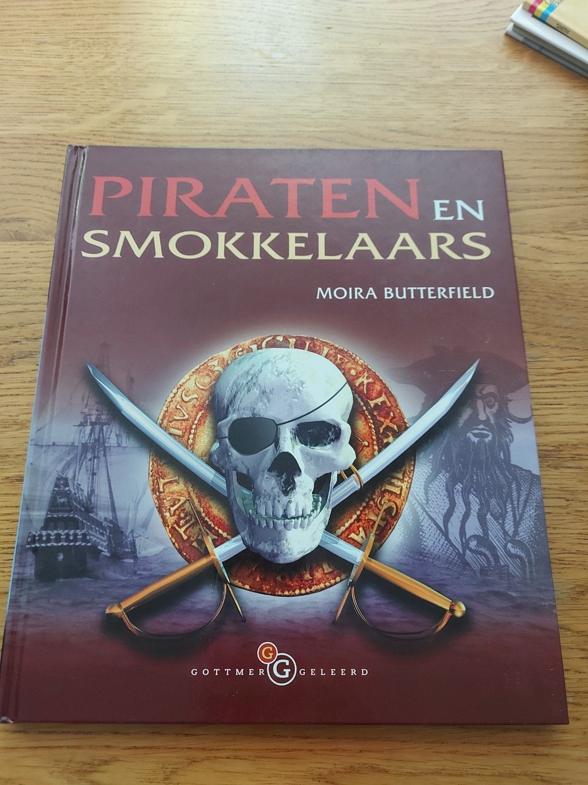 Piraten en Smokkelaars - Moira Butterfield, Ophalen of Verzenden, Moira Butterfield, Non-fictie