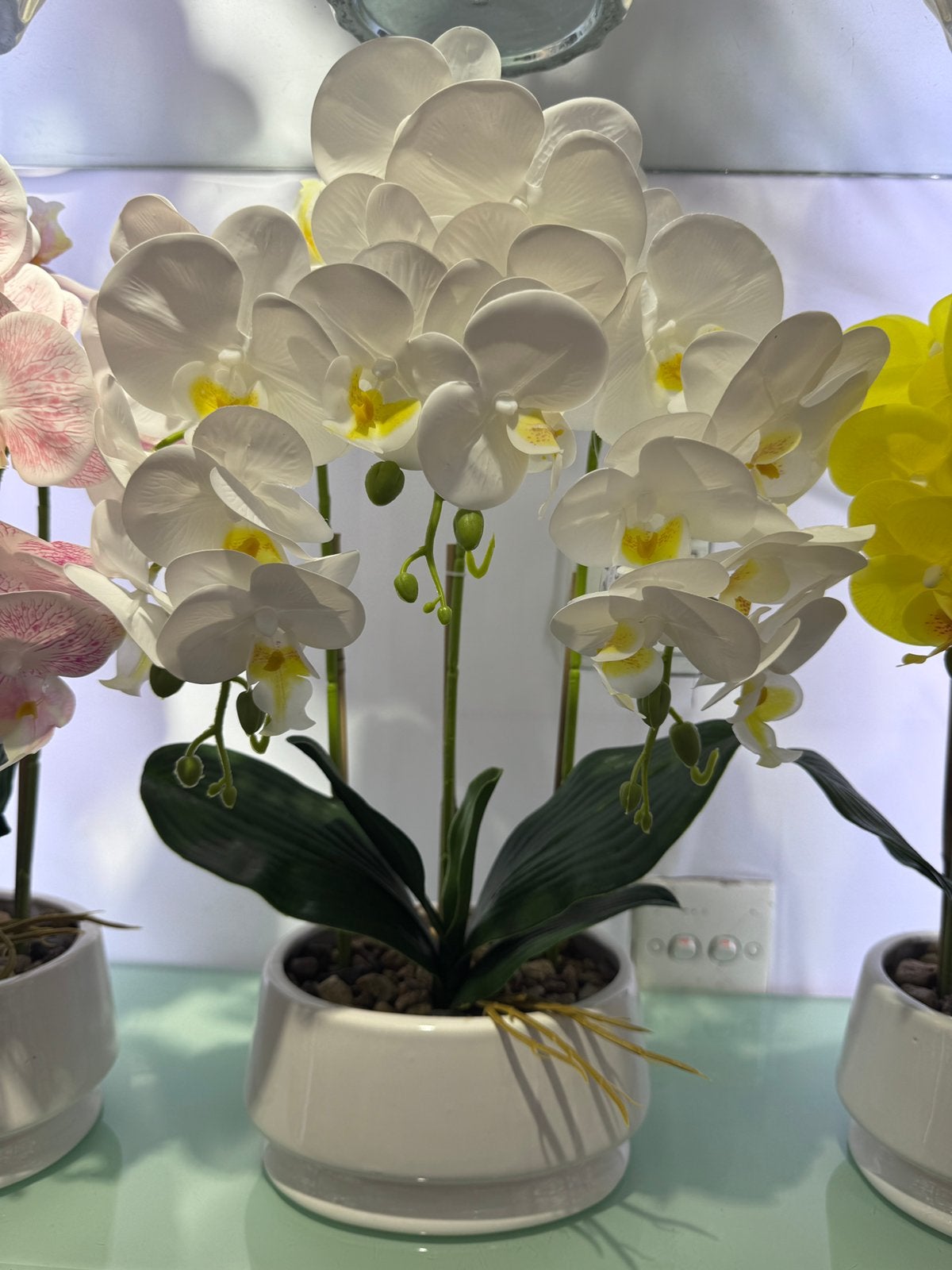 Nieuw Kunstbloem Orchidee in keramische pot, Ophalen of Verzenden, Zo goed als nieuw