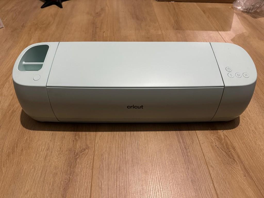 Cricut Explore 3 Compleet Pakket met press, Ophalen, Regulatorycompliance@cricut.com, Bleichstr. 8-10,40211 Düsseldorf, Germany