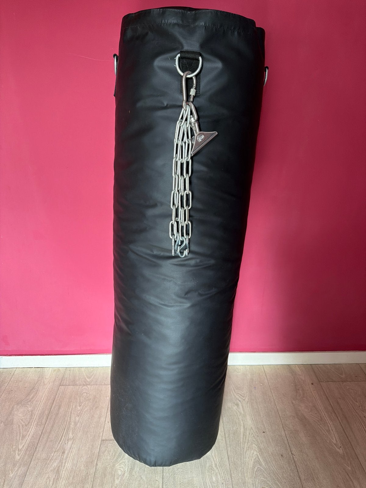 Bokszak 120cm met kettingen en beugel, Ophalen, Zo goed als nieuw, Bokszak