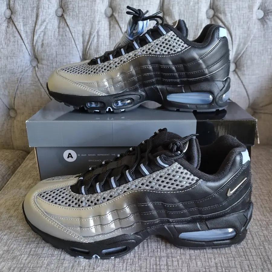 Nike Air Max 95 x Palace - Maat 42.5, Ophalen of Verzenden, Nieuw, Zwart, Sneakers of Gympen