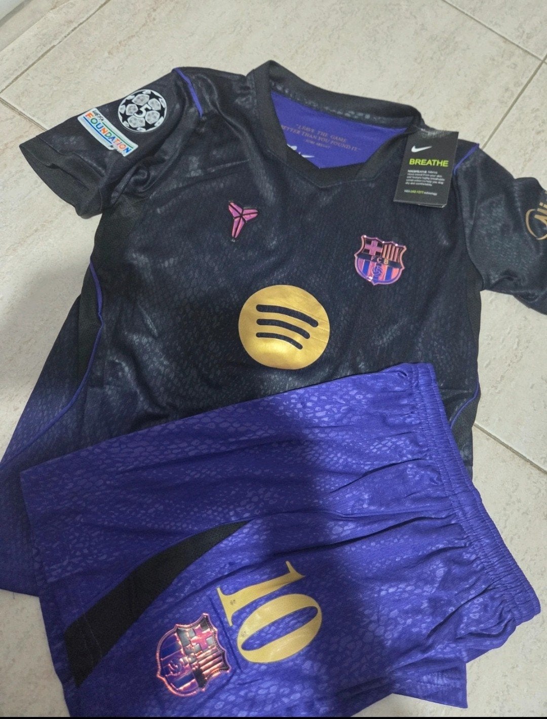 voetbalset fc barcelona Lamine Yamal, Maat XS of kleiner, Verzenden, Nieuw, Shirt