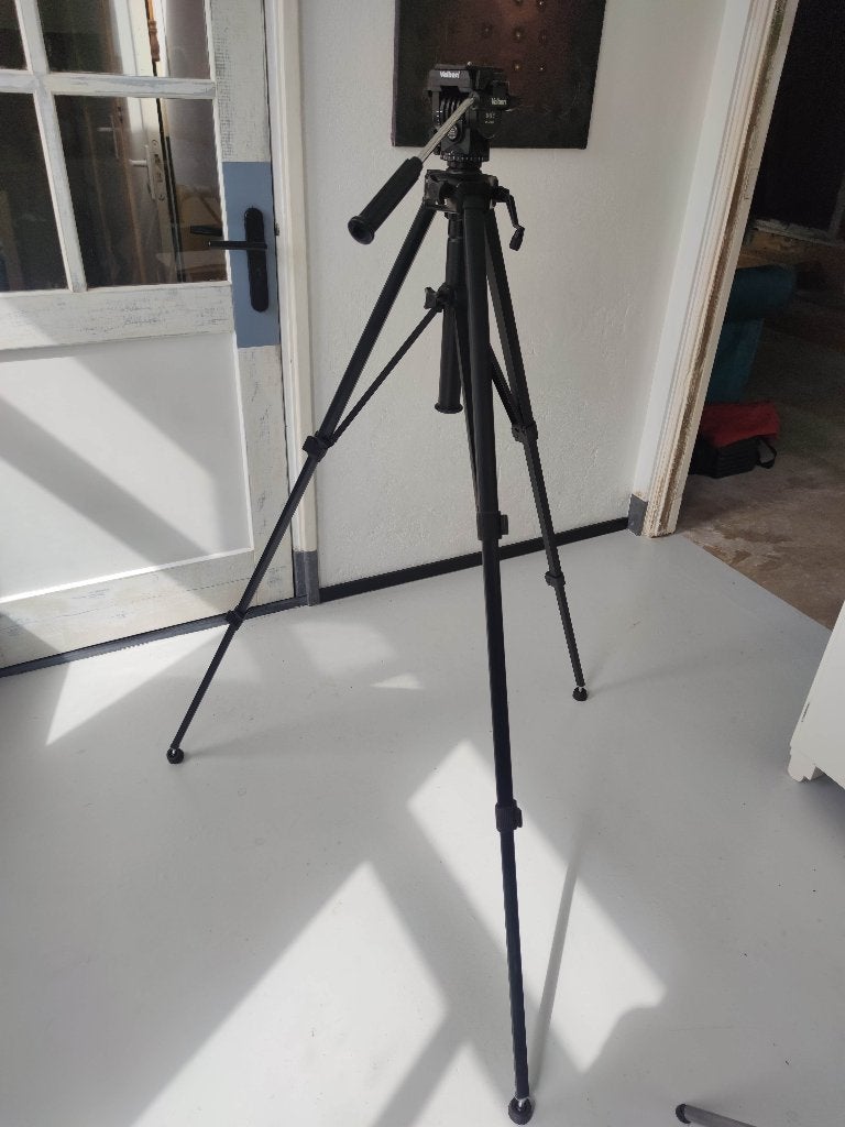 Camera - film statief, Ophalen of Verzenden, Zo goed als nieuw, Driepoot, Velbon