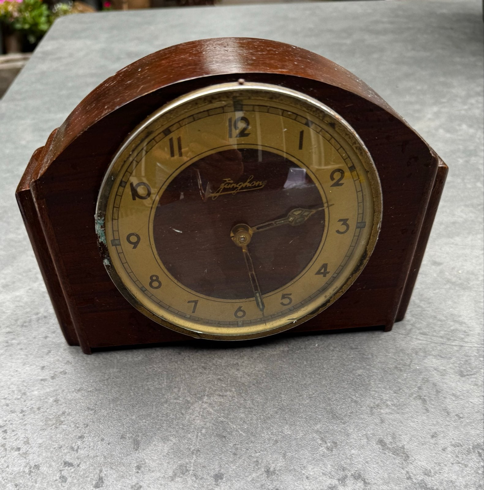 Antieke Junghans tafelklok 20 bij 15 cm, Ophalen