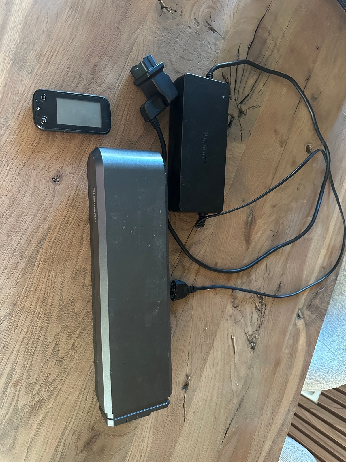 Shimano BT-E6001 E-bike Accu met Lader en Display, Fietsen en Brommers, Ophalen, Gebruikt