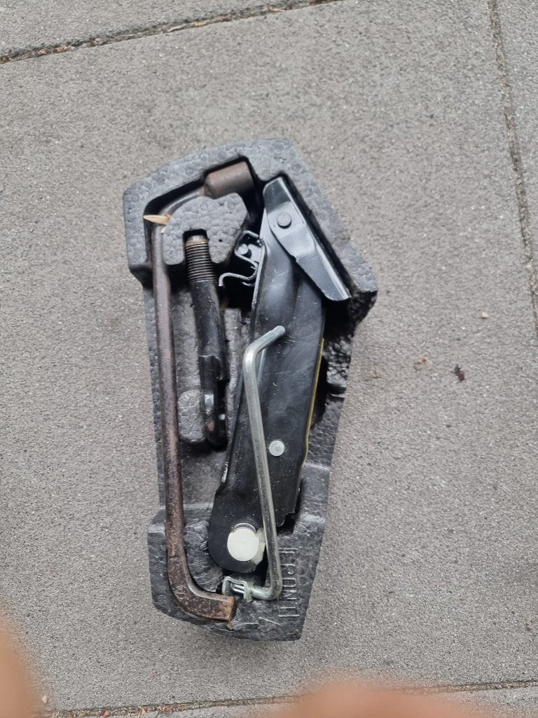 Krikset Citroen C1 Peugeot 107 Toyota Aygo 2005-2014, Gebruikt, Ophalen of Verzenden, X, Schaarkrik