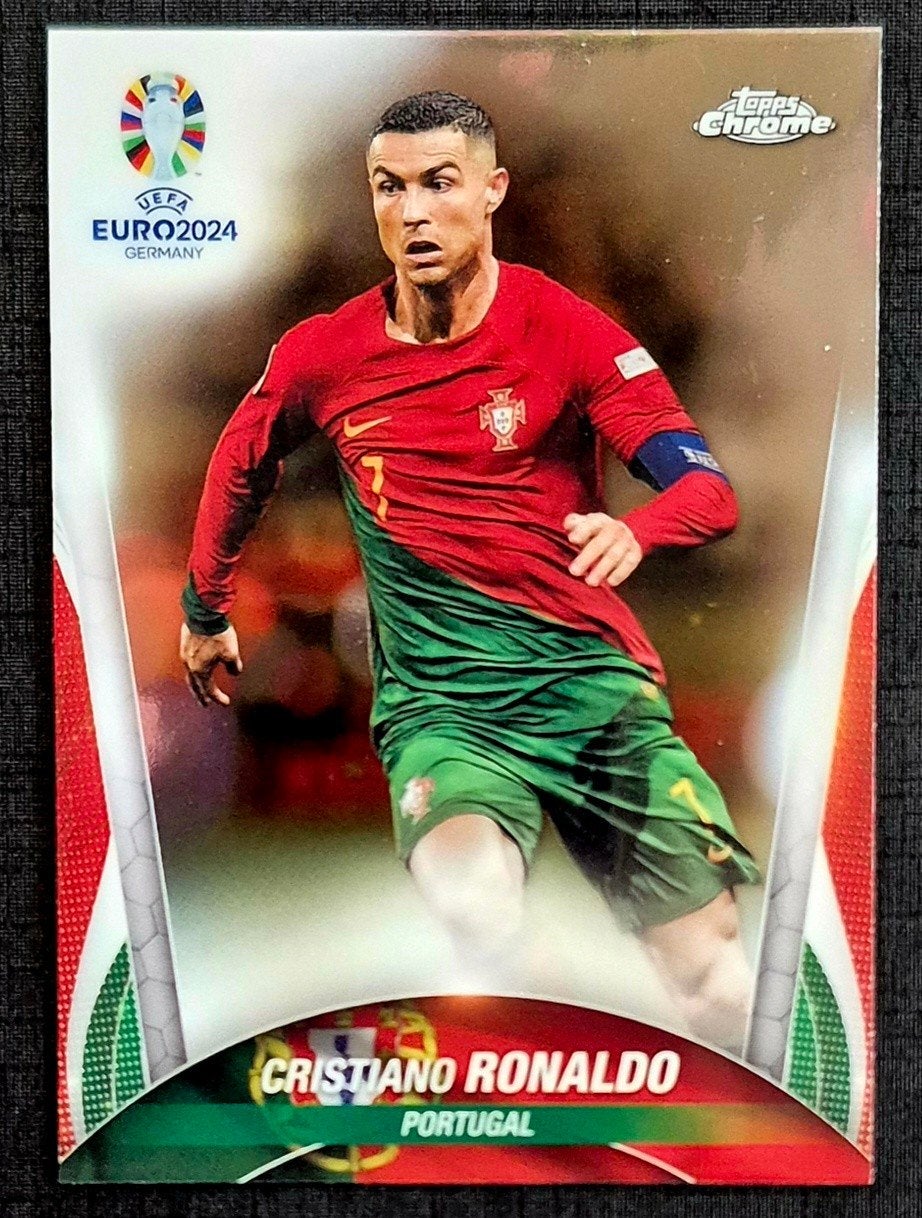 Topps Chrome Cristiano Ronaldo - Portugal, EK 2024, Ophalen of Verzenden, Zo goed als nieuw, Plaatje
