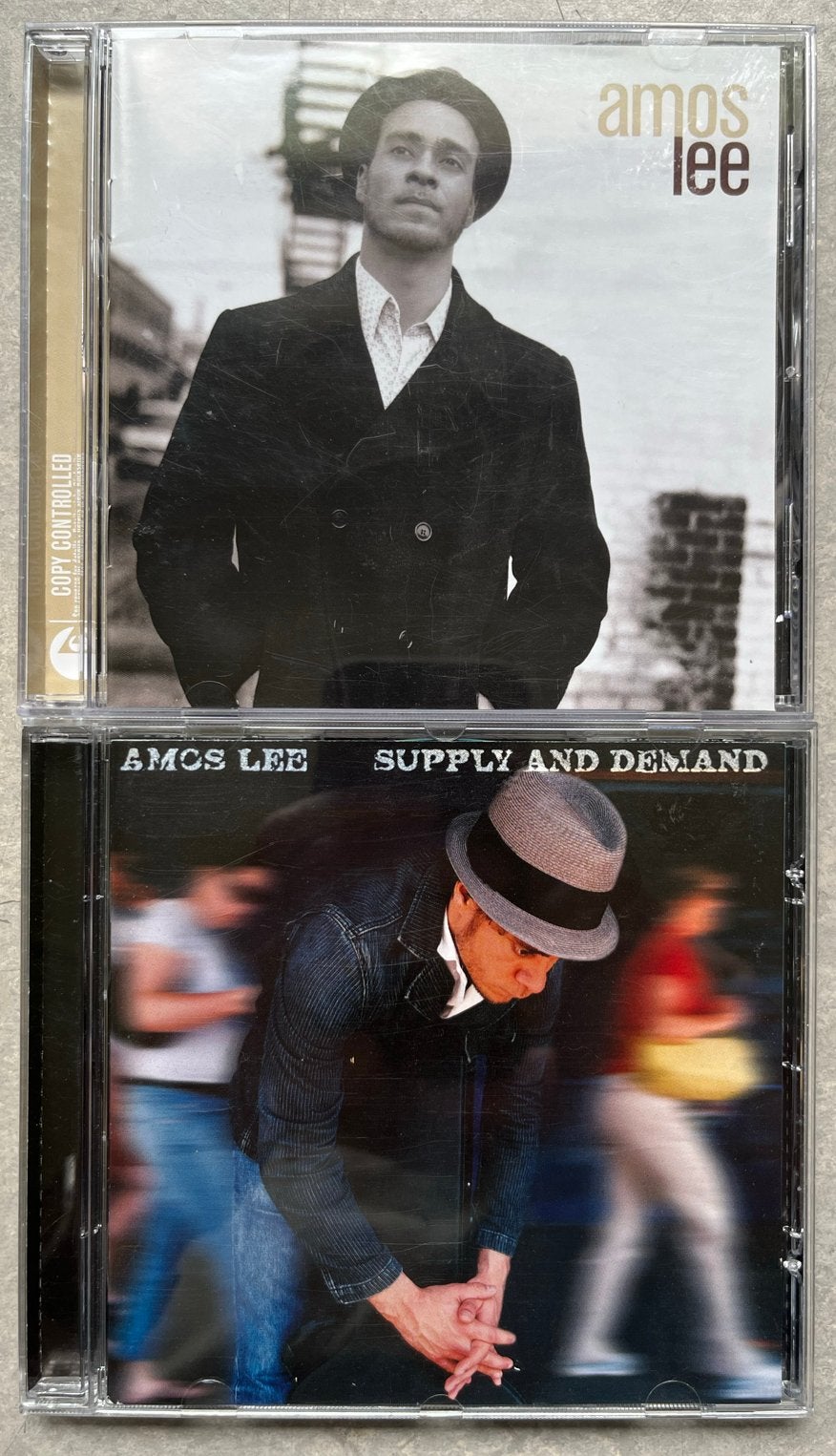Amos Lee - Supply and Demand & Amos Lee (2 CD's folk rock), Singer-songwriter, Ophalen of Verzenden, Zo goed als nieuw, Inclusief boekje