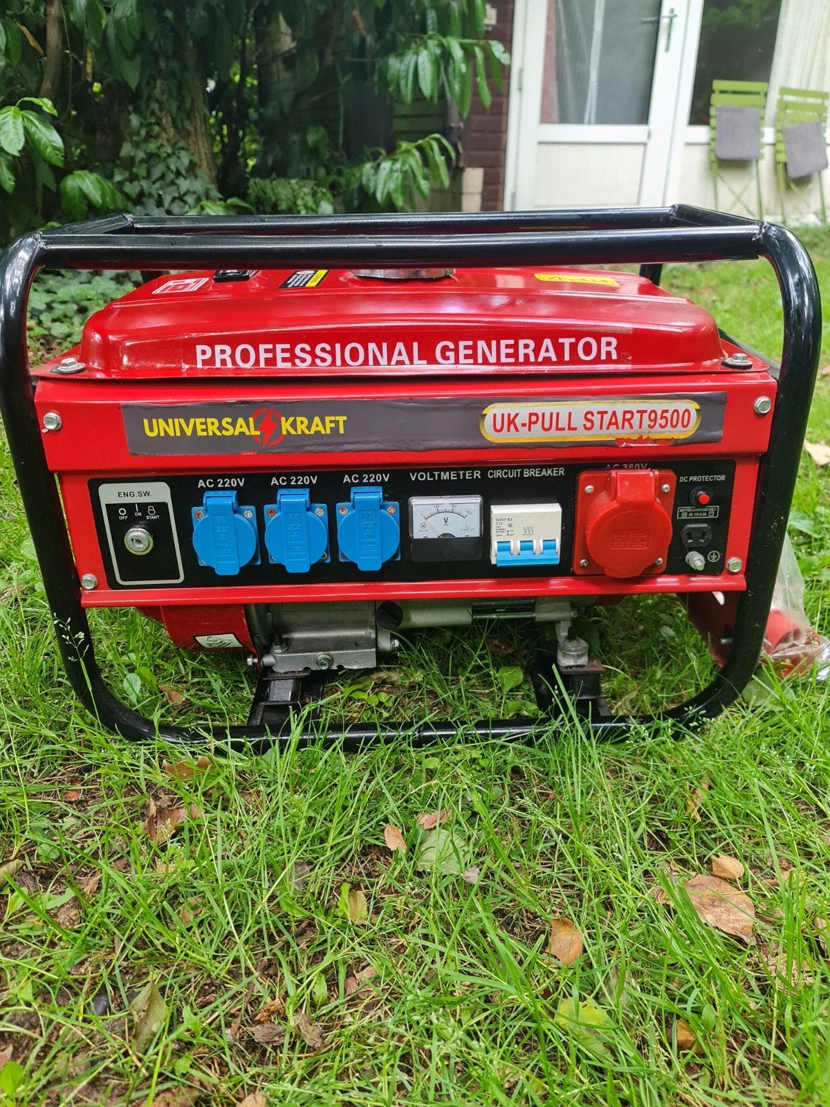Benzine Generator - Universal Kraft UK-PULL START 9500, Ophalen, Gebruikt