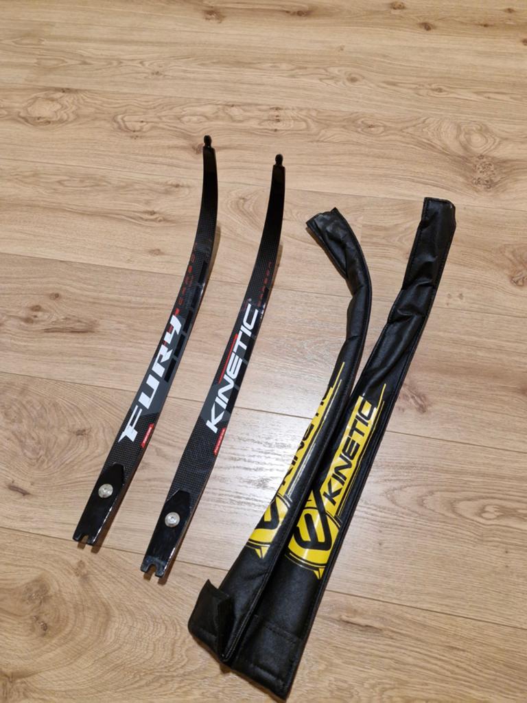 Kinetic Fury latten ILF medium 68 inch 32 pound, Ophalen, Gebruikt, Recurveboog