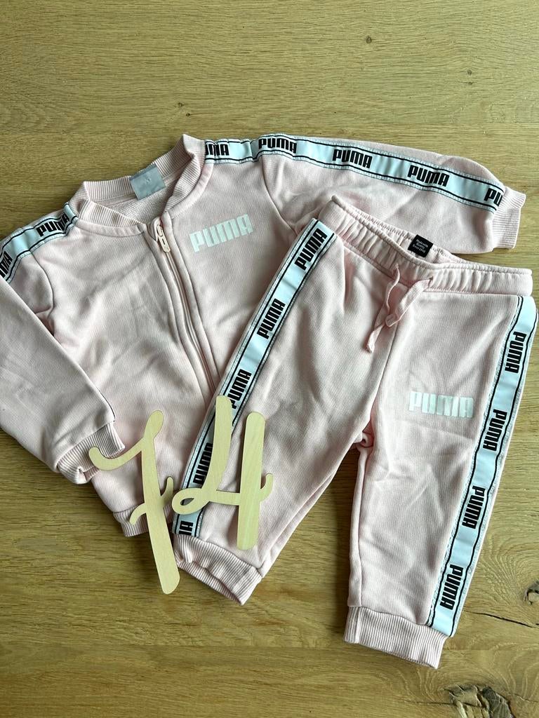 Puma babypakje maat 74 - roze trainingspak, Ophalen of Verzenden, Zo goed als nieuw, Meisje, Pakje