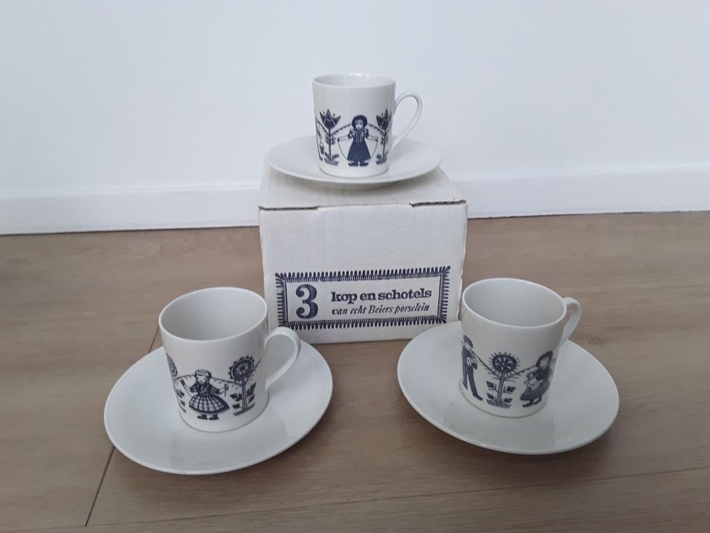 Vintage klederdracht kop en schotels Bavaria, nieuw per doos, Ophalen of Verzenden