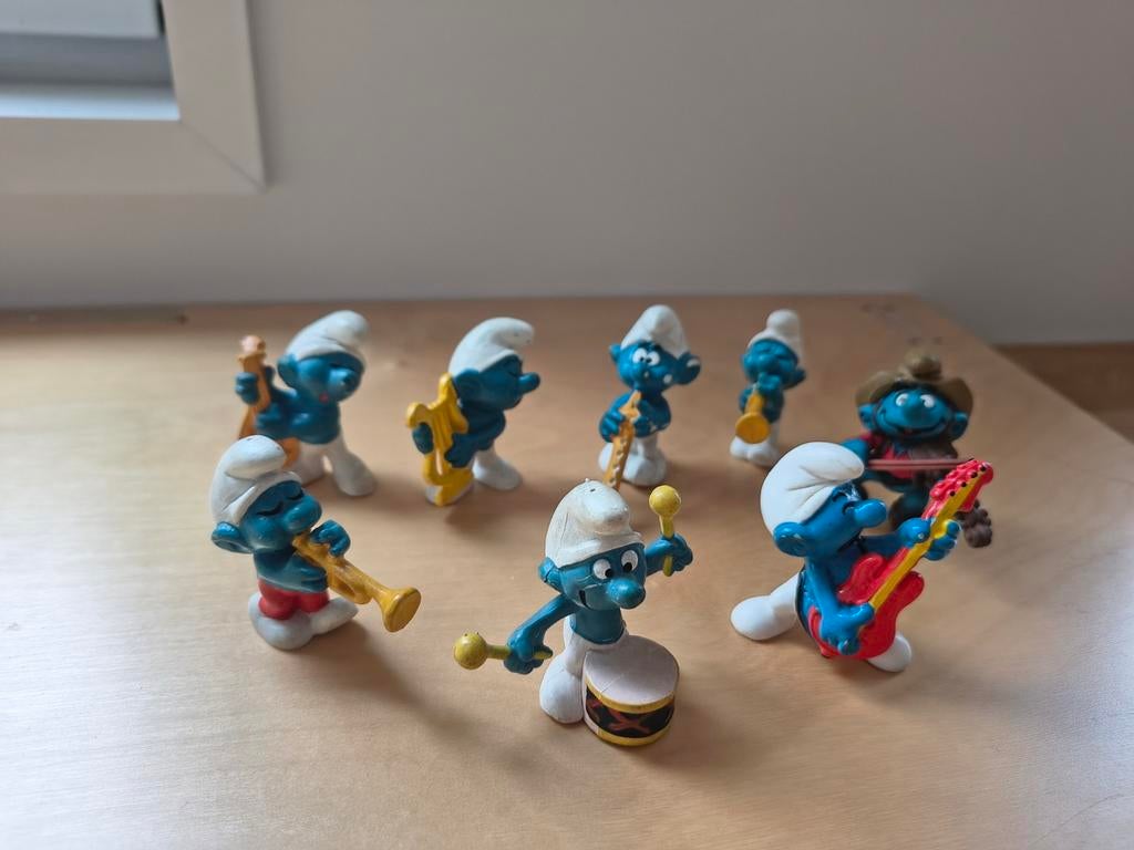 8 muziek smurfen smurfjes, Verzamelen, Smurfen, Ophalen of Verzenden, Zo goed als nieuw, Verschillende Smurfen