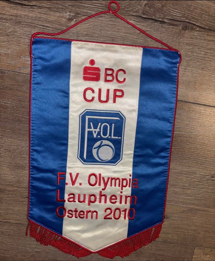 FV Olympia Laupheim vaan, Ophalen of Verzenden, Zo goed als nieuw, Buitenlandse clubs, Vaantje of Sjaal