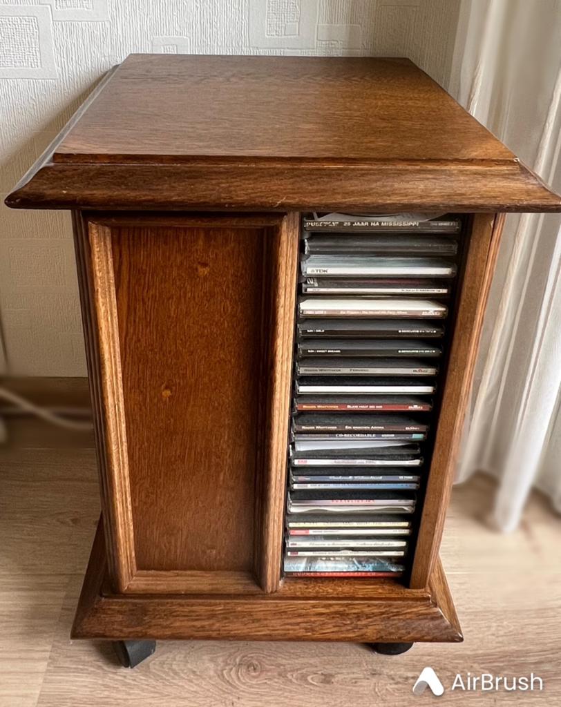 Gratis, Ophalen, Zo goed als nieuw, Hout, Cd's