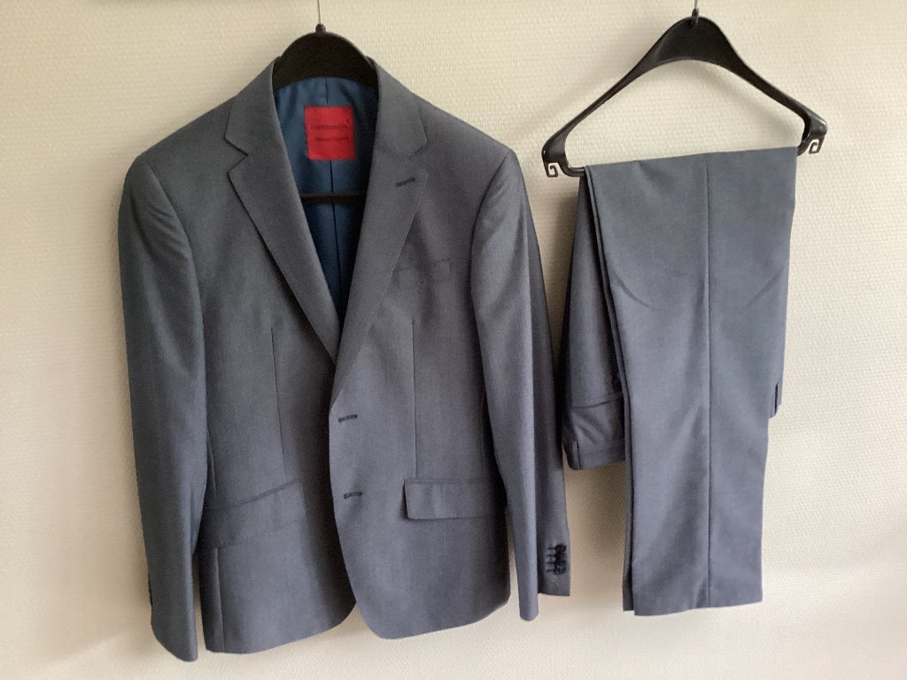 Mooi 2delig kostuum, Kleding | Heren, Kostuums en Colberts, Ophalen of Verzenden, Zo goed als nieuw, Maat 46 (S) of kleiner, Carter&Davis