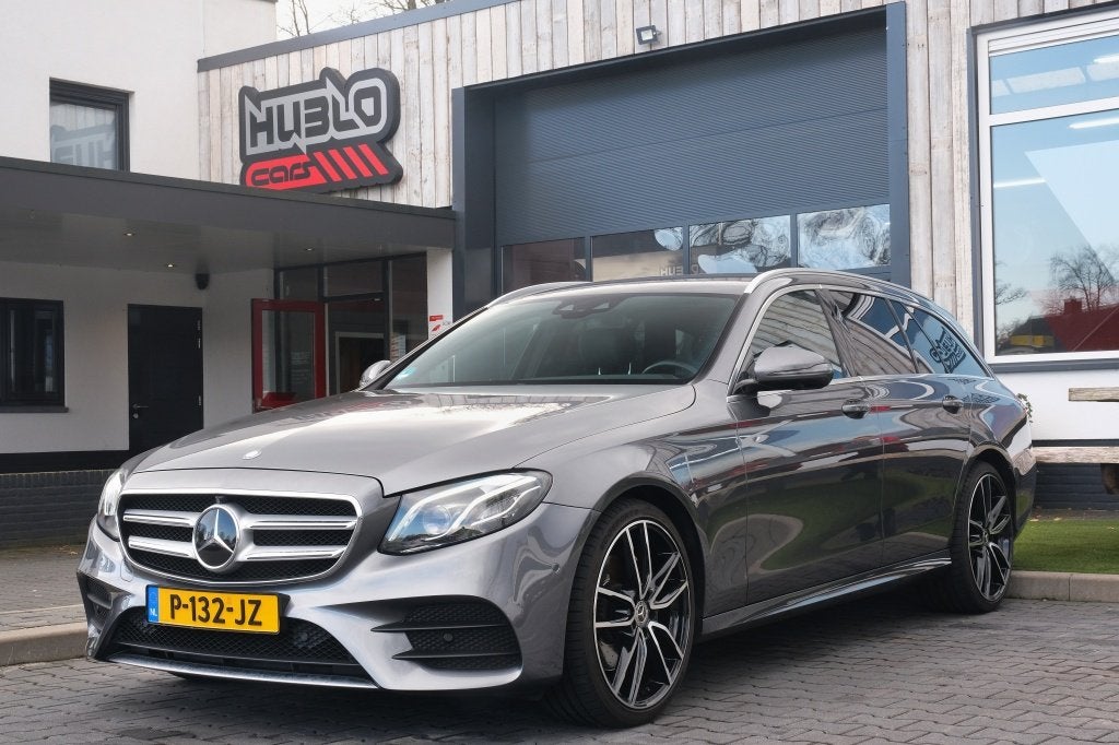 Mercedes-Benz E-Klasse Estate 250 AMG-Line Burmester, Trekha, Auto's, Automaat, Dealer onderhouden, 15 km/l, Gebruikt
