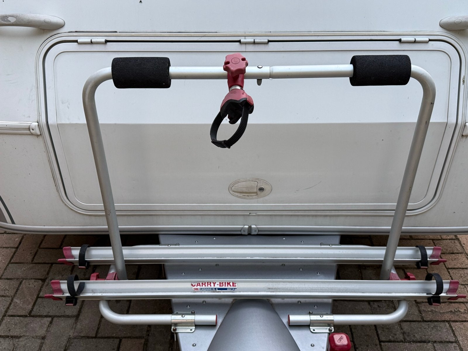 Caravan fietsendrager (voorop), Ophalen, Gebruikt