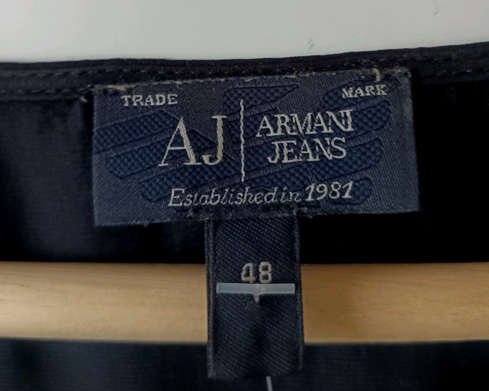 Armani jurk zwart in maat 42 in topstaat, Zwart, Maat 42/44 (L), Ophalen of Verzenden, Zo goed als nieuw