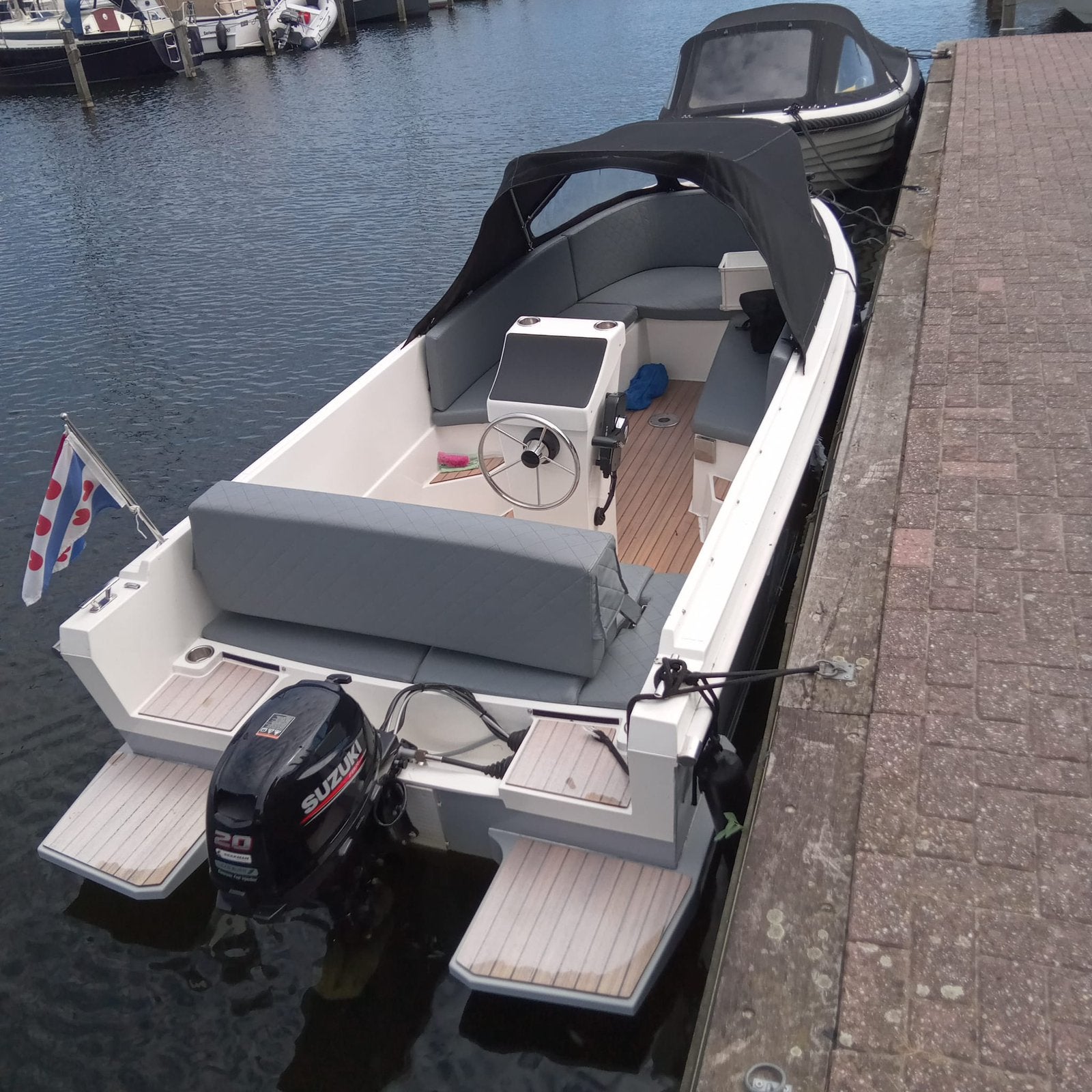Te koop Namare 490 Sloep - Lichtgrijs - Suzuki DF20 ATL, Watersport en Boten, Sloepen, Ophalen, Tot 1.00 meter, 5 m, 2 m