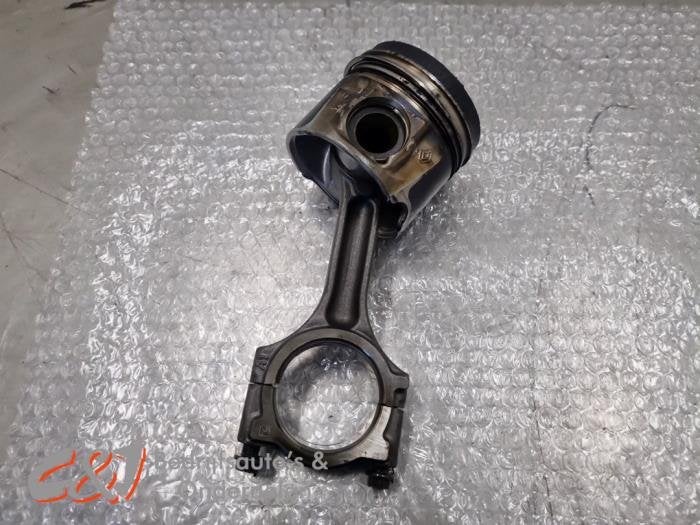 Zuiger van een Opel Vivaro, Gebruikt, -, -, Opel