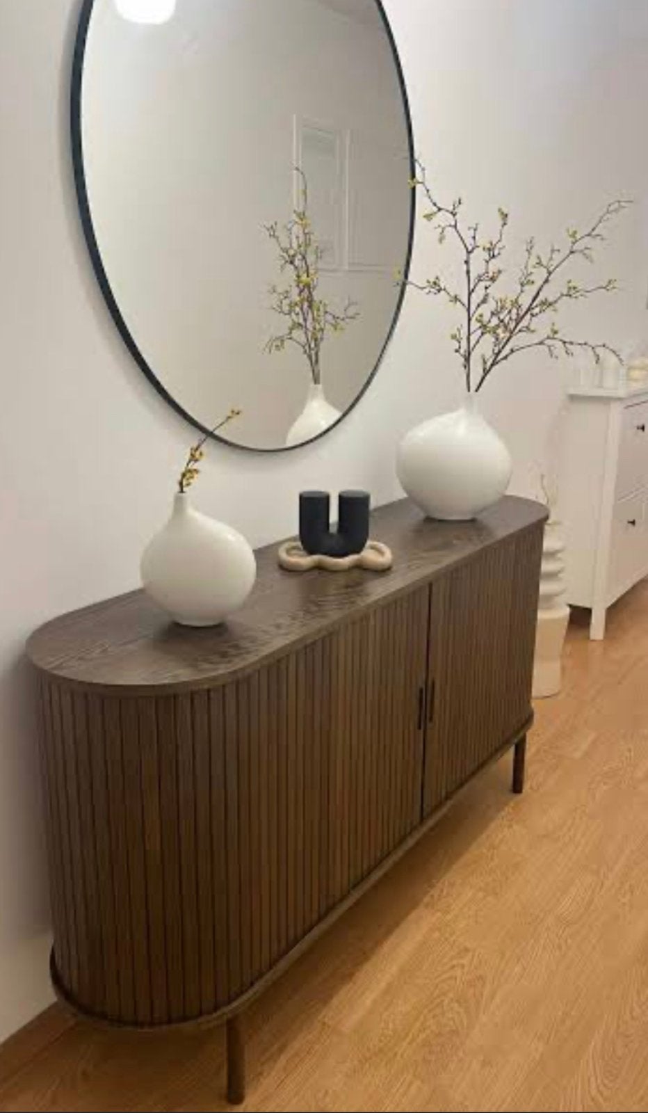 JYSK Lyngvig dressoir, 160 cm, donker eiken, Huis en Inrichting, Kasten | Dressoirs, Ophalen, Zo goed als nieuw, 25 tot 50 cm