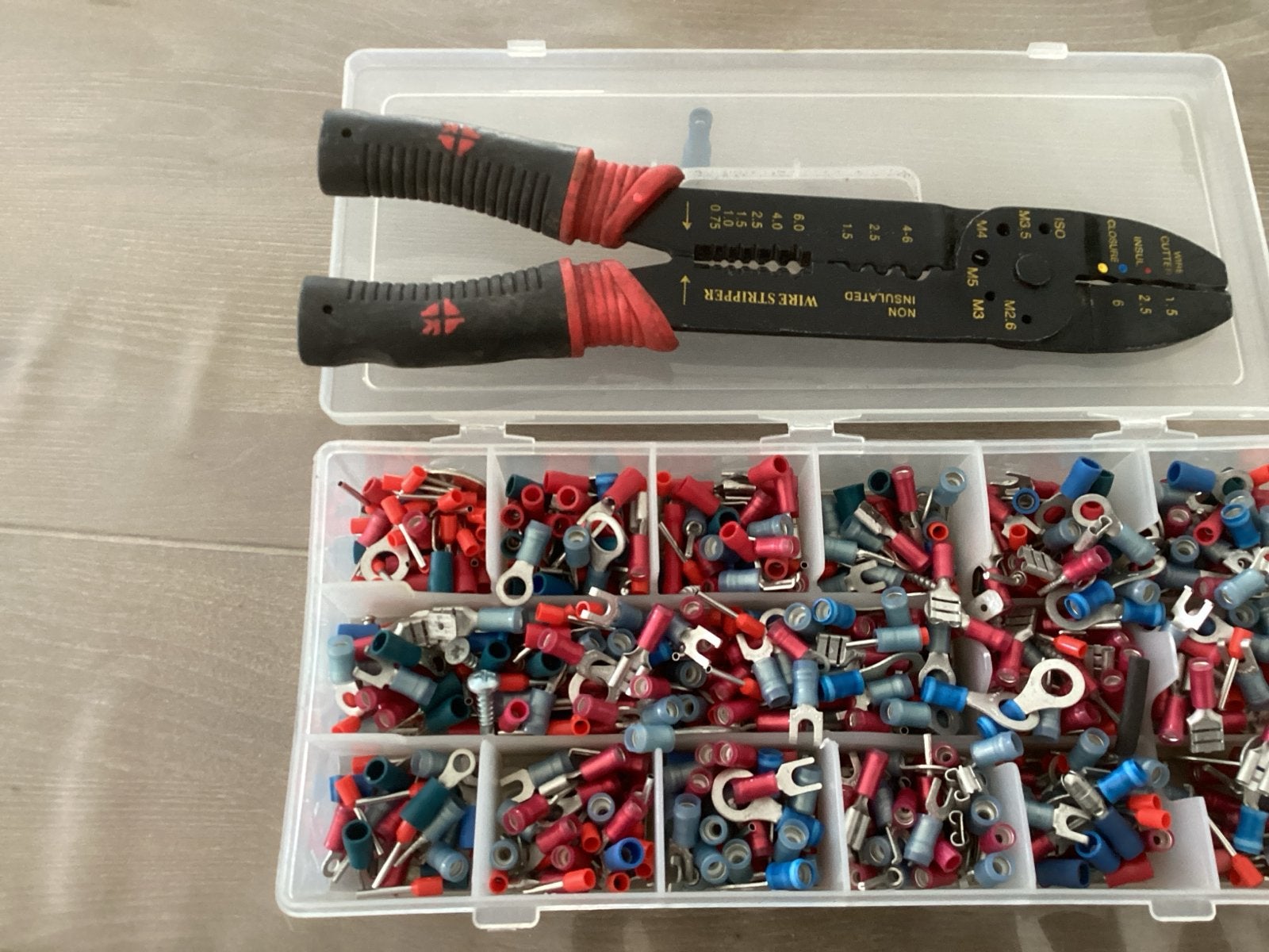 Striptang en kabelschoen tang met assortiment kabelschoenen, Ophalen of Verzenden, Nieuw