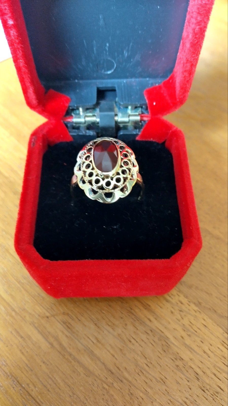 opruiming 14 Karaat  grote gouden ring, 20 of groter, Ophalen of Verzenden, Zo goed als nieuw, Dame