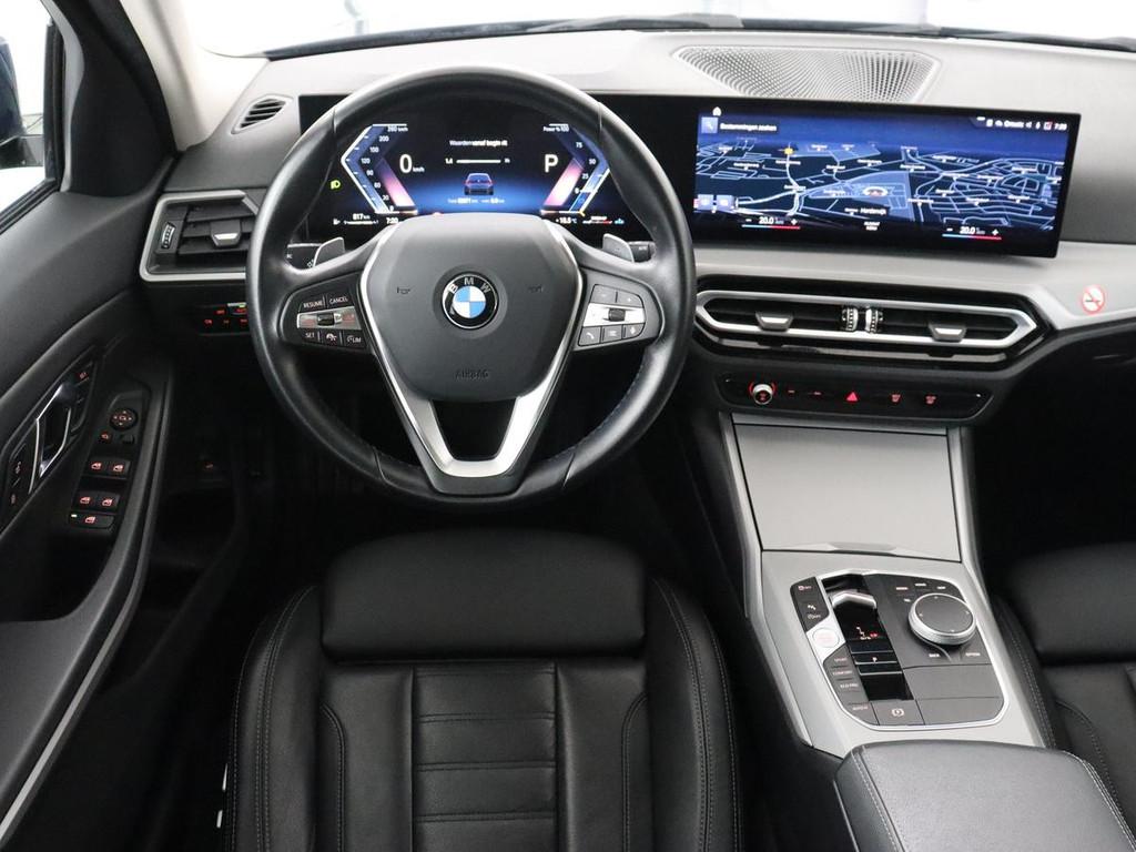BMW 3-serie 318i | Leder | Adaptive cruise | Stoelverwarming, Auto's, BMW, Automaat, 1998 cc, Gebruikt, Blauw