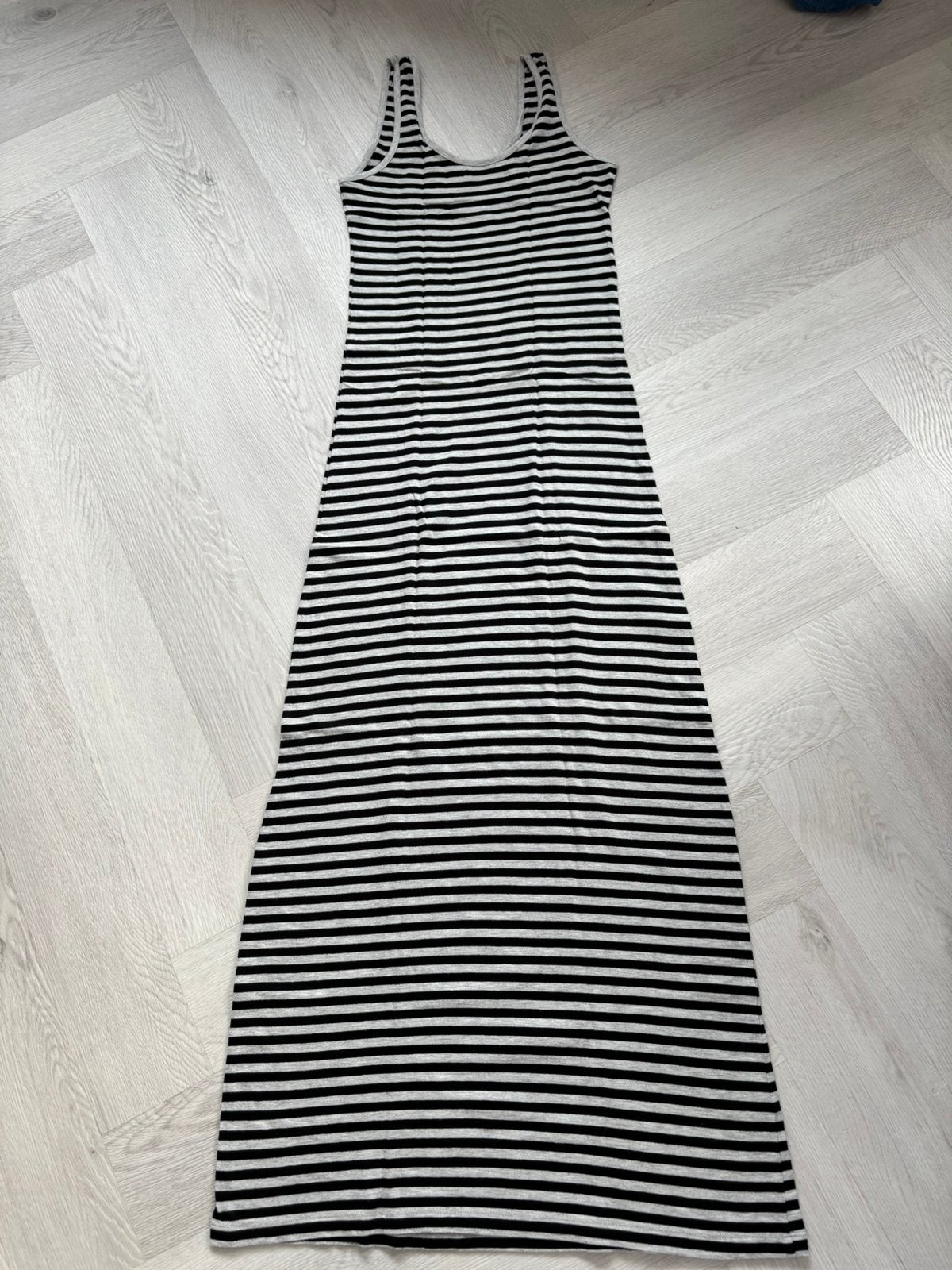 Bijna nieuwe longdress van Only mt S, Zwart, Ophalen of Verzenden, Zo goed als nieuw, Maat 36 (S)