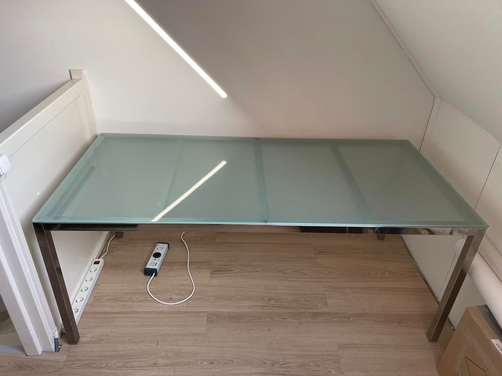 Glazen bureau met stalen frame 180x85x74,5cm - GRATIS!, Huis en Inrichting, Ophalen, Overige typen, Gebruikt, Zilver