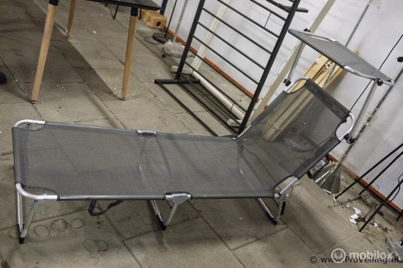 Online Veiling: Ligbed/Stretcher v.v. zonneklep, Tuin en Terras
