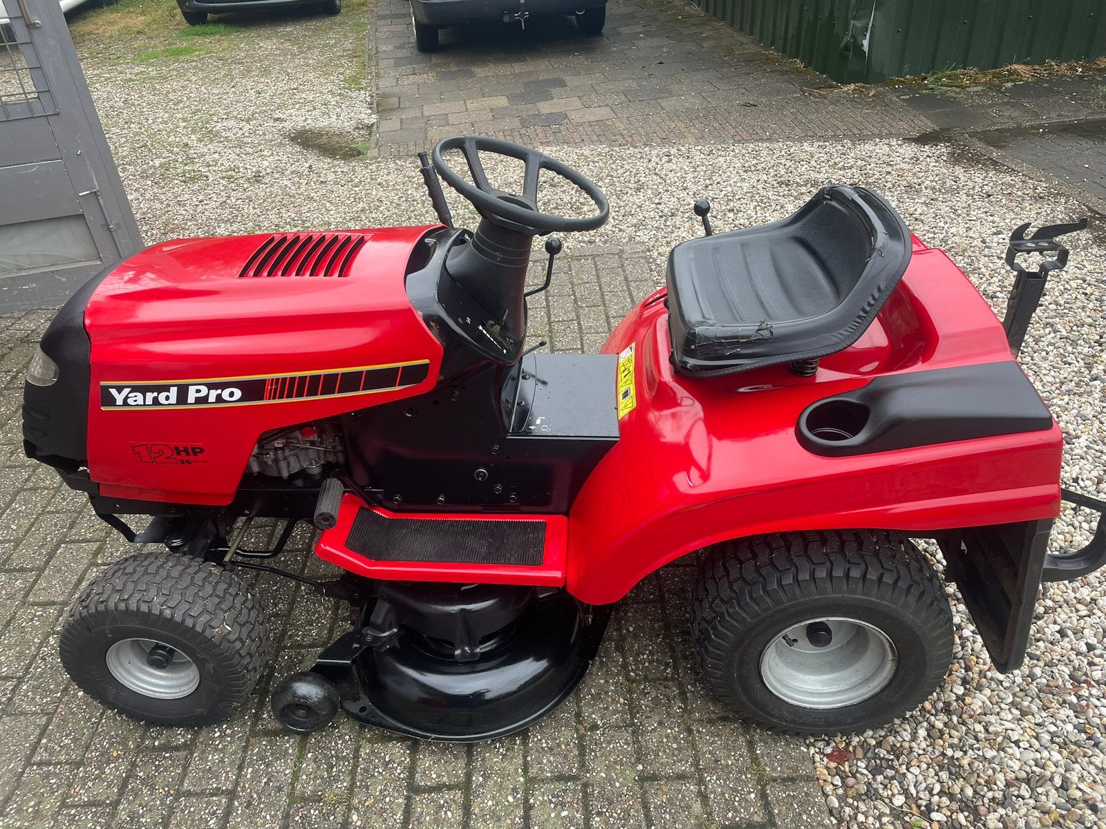 Een nette YARD PRO zitmaaier, Ophalen, Gebruikt, Versnellingen, 90 tot 120 cm