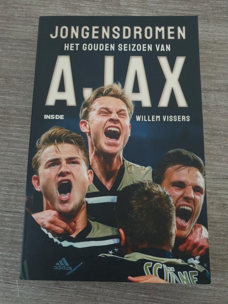 Jongensdromen: Het Gouden Seizoen van Ajax - Willem Vissers, Ophalen of Verzenden, Gelezen, Willem Vissers, Balsport