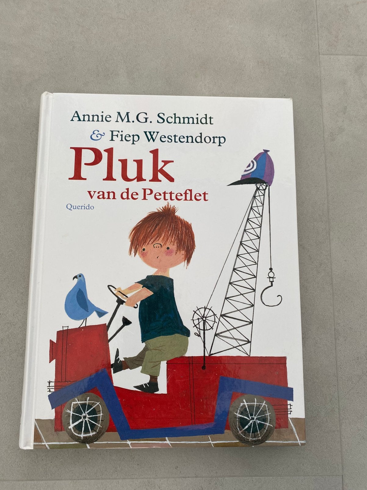 Pluk en de Petteflat, Ophalen of Verzenden, Zo goed als nieuw, Fictie algemeen