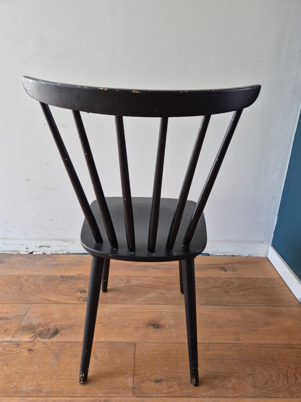 Vintage zwarte spijlenstoel, Ophalen