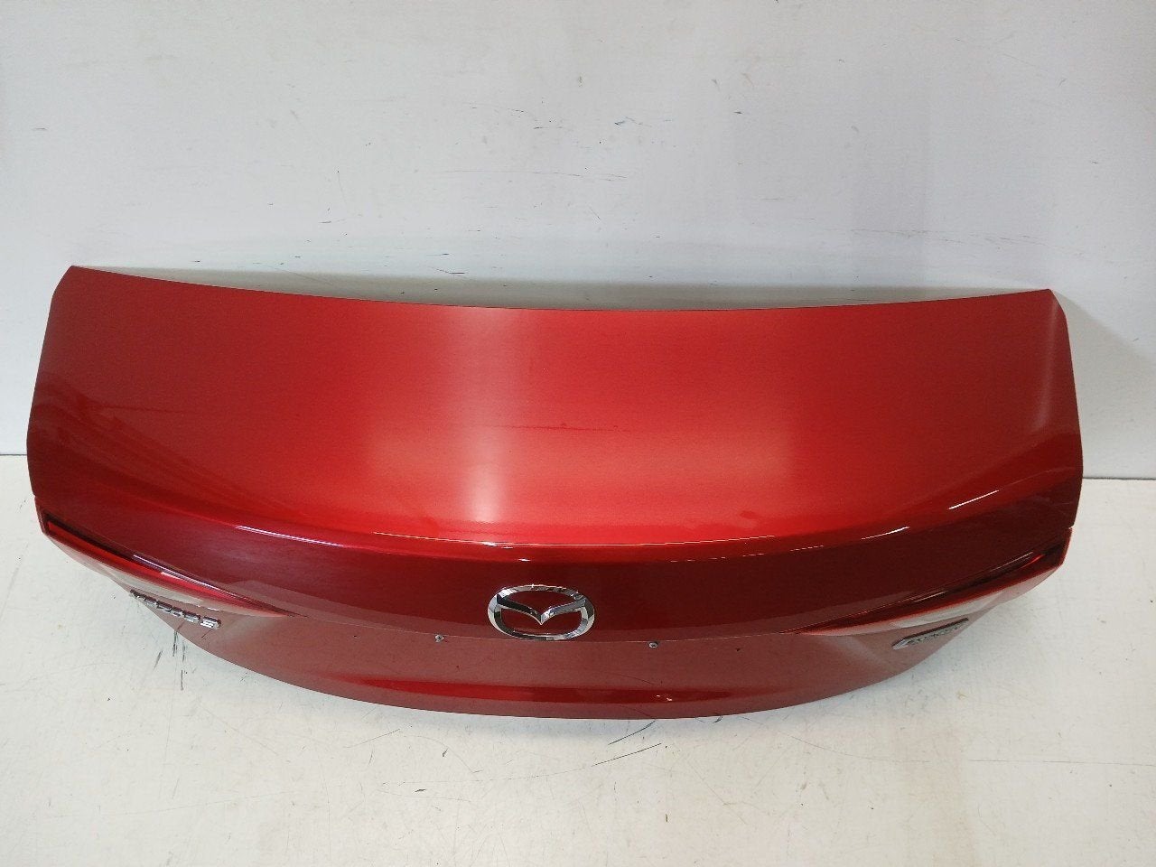 Achterklep Mazda 3 serie, Auto-onderdelen, Onderdelen@venauto.nl, Van der Ven Autorecycling B.V., Gebruikt, Ettenseweg 76, 4706 PB Roosendaal, The Netherlands