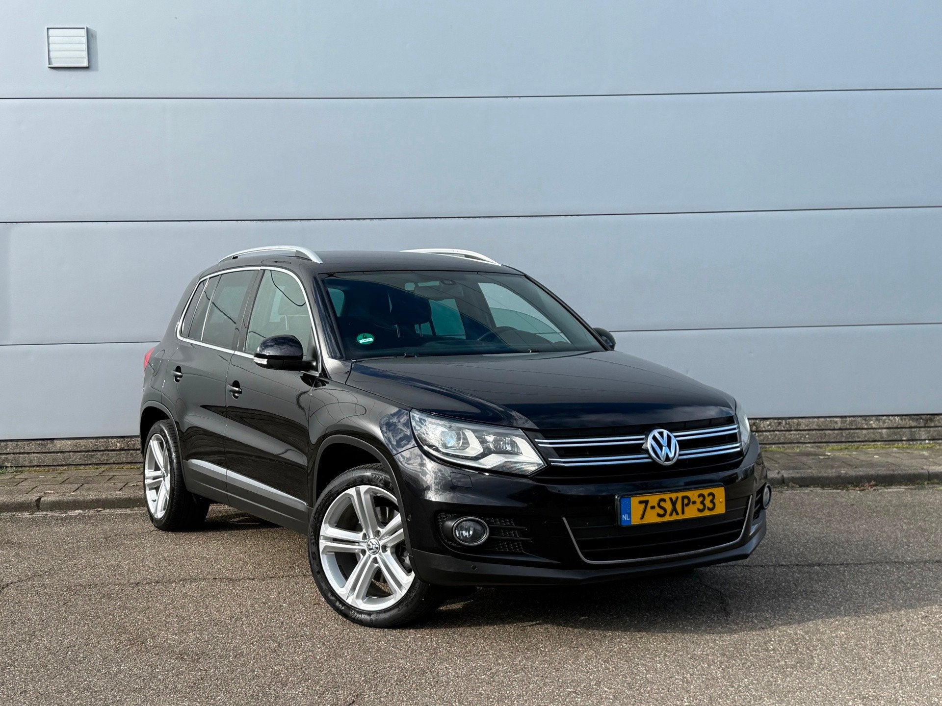 Volkswagen Tiguan 1.4 TSI Sport&Style (bj 2014) XENON-LED|NA, Auto's, Voorwielaandrijving, Euro 5, 15 km/l, Gebruikt