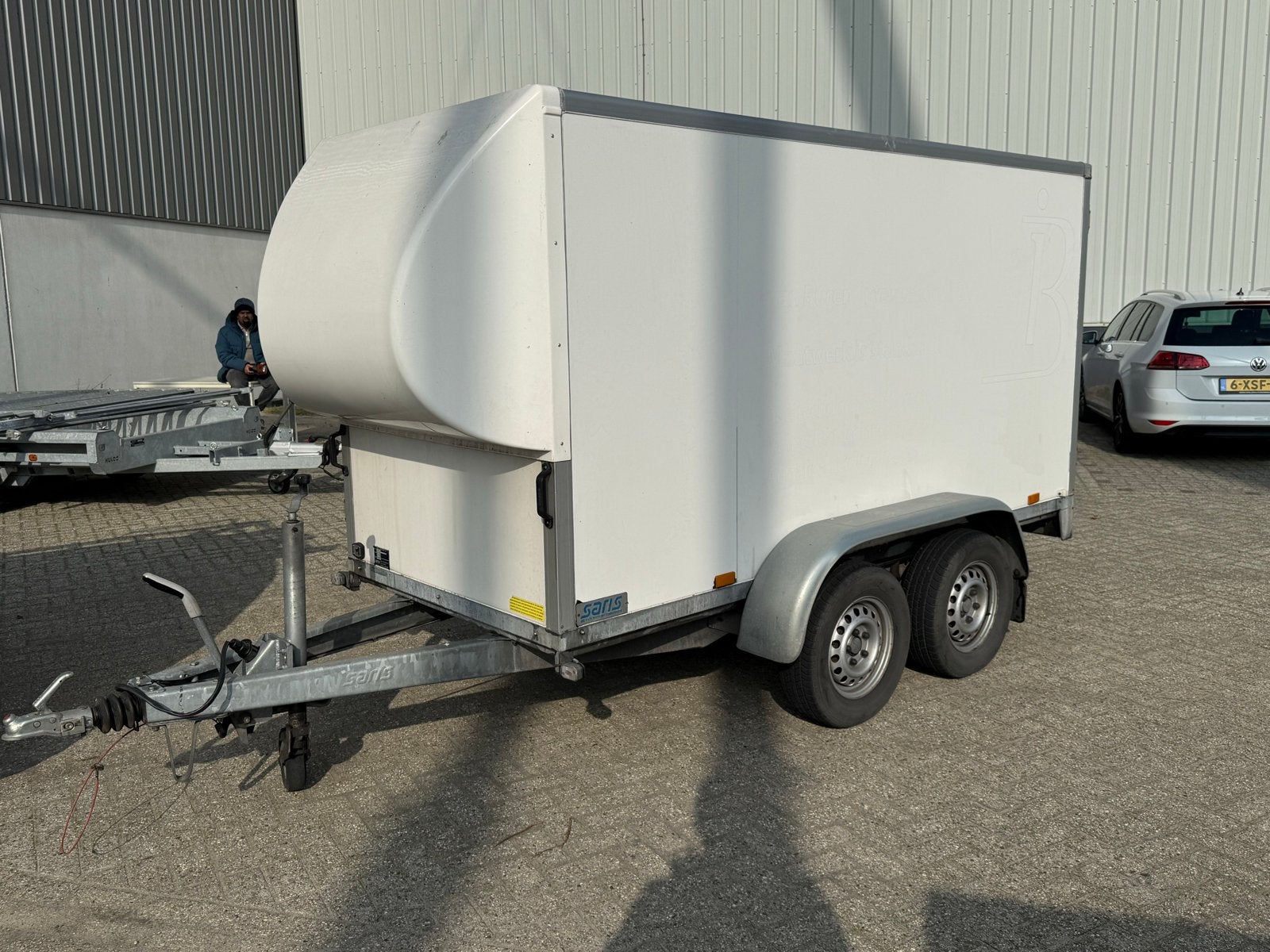 Aanhanger saris fk met windvanger inc slot, Ophalen, Gebruikt