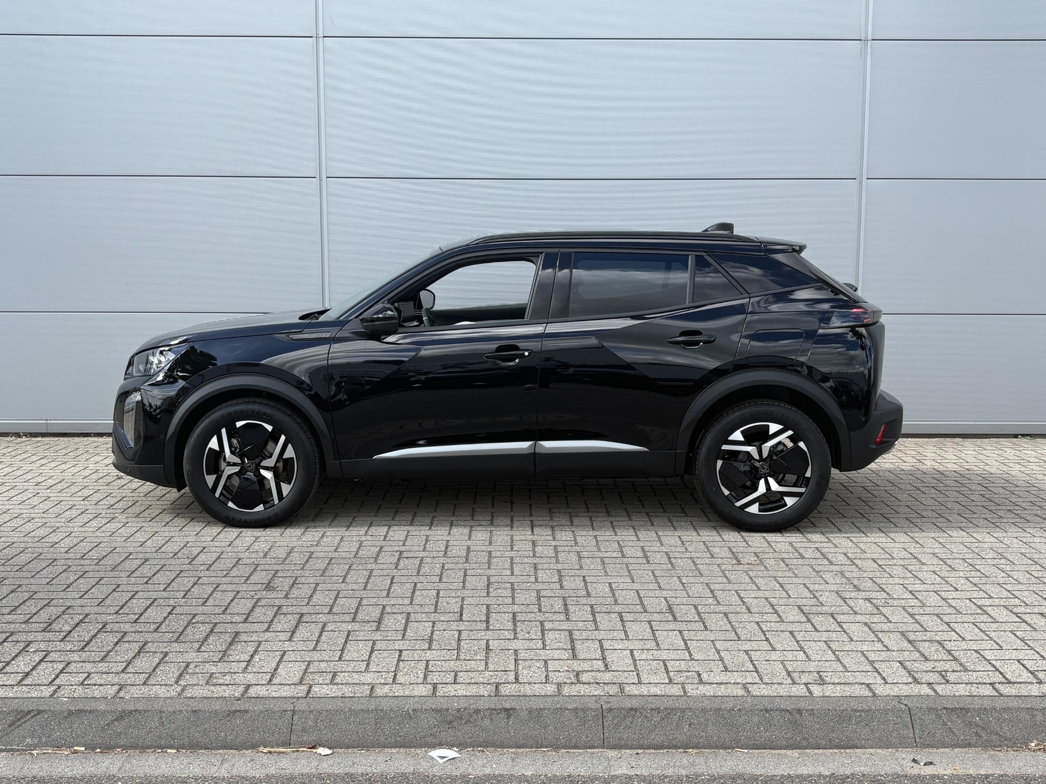 Peugeot 2008 1.2 Hybrid 145 GT | Camera | Adaptieve Cruise C, Auto's, 1272 kg, Euro 6, 1199 cc, Zwart