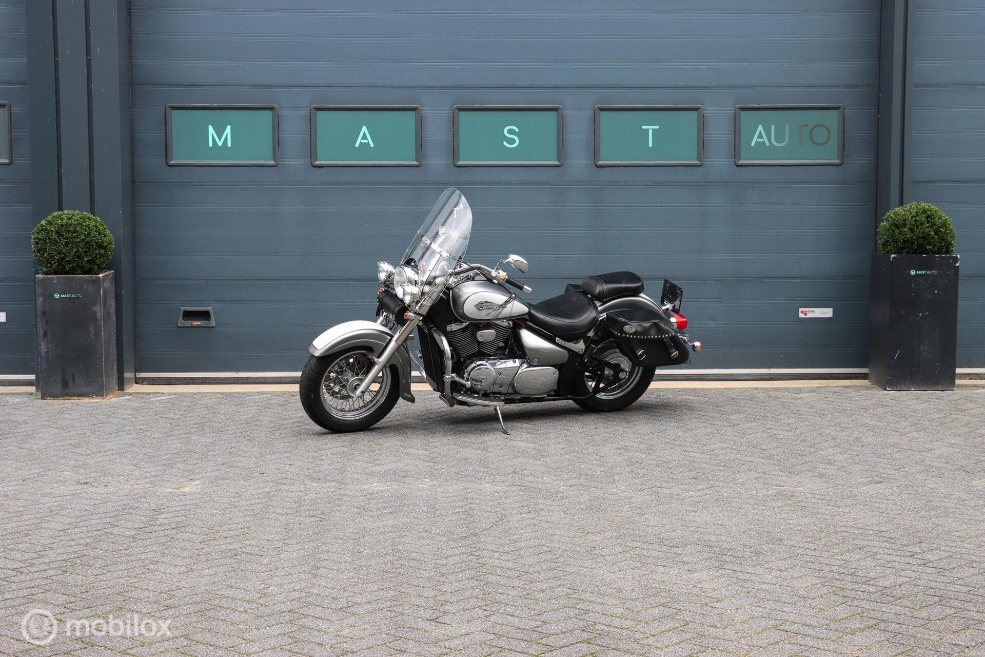 Suzuki VL 800 Intruder Volusia|TWO TONE|LEDRIE|NL MOTOR, Motoren, 805 cc, Chopper, Klantenservice@suzuki.nl, Meer dan 35 kW