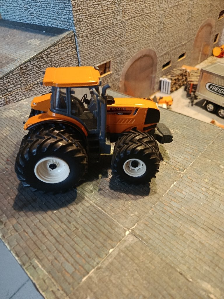 Renault Atles 935RZ UH met dubbele wielen, Ophalen of Verzenden, Zo goed als nieuw, Tractor of Landbouw, Universal Hobbies