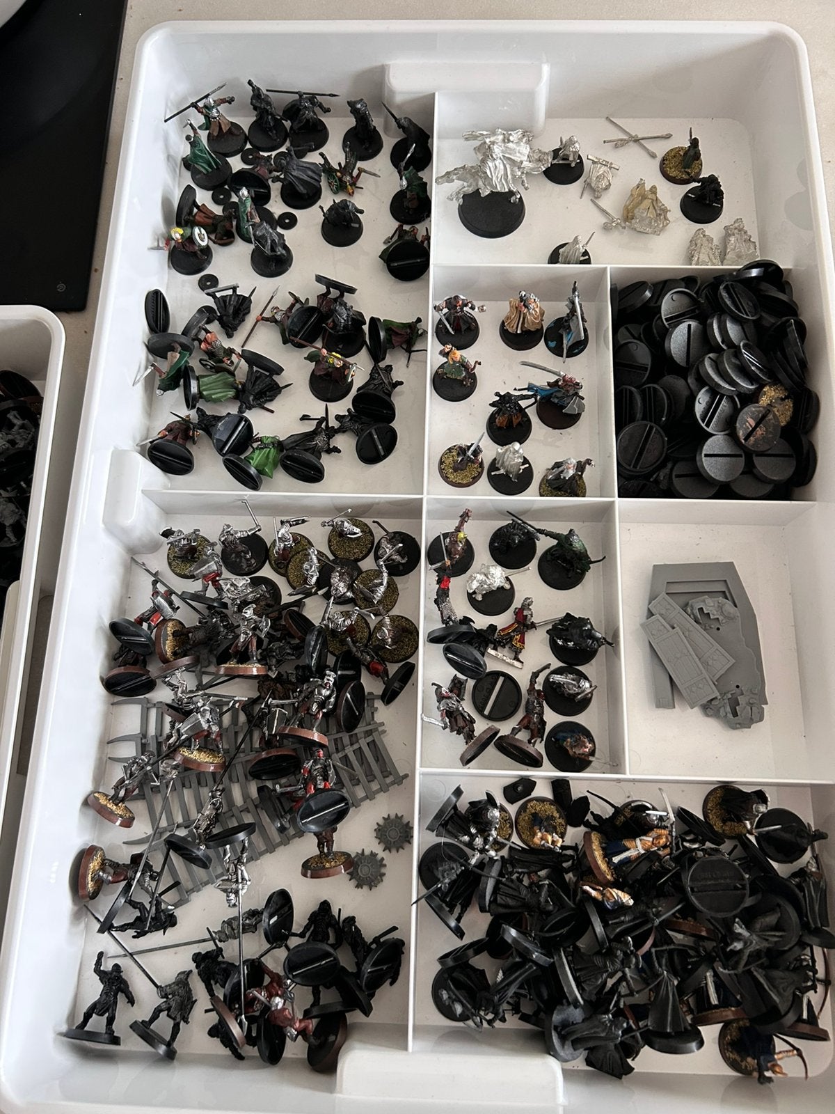 Lotr warhammer collectie met boeken en banner stickers, Ophalen of Verzenden, Warhammer