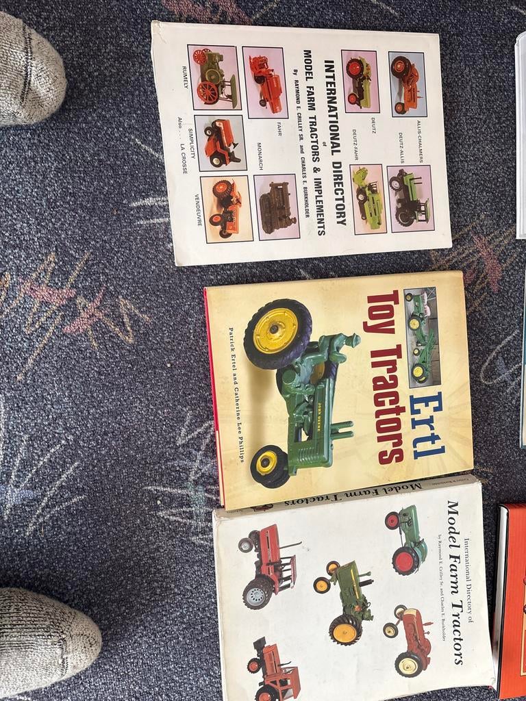 Boeken over Model Landbouw Tractoren en Speelgoed Tractoren, Boeken, Auto's | Boeken, Gelezen, Algemeen, Ophalen of Verzenden