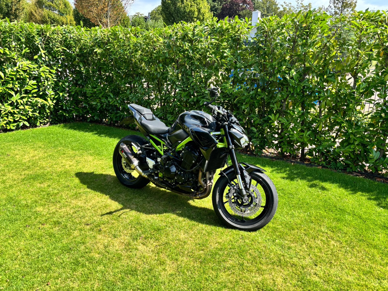 Kawasaki Z900 | 2022 | 8.382 km | Akrapovič | A2 | 35kw, Motoren, Motoren | Kawasaki, 4 cilinders, Gebruikt, Handvatverwarming