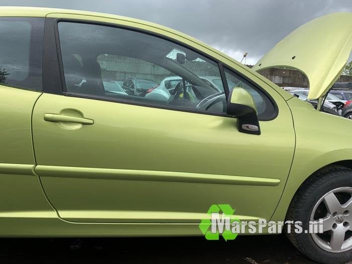 Portier 2Deurs rechts van een Peugeot 207 (KAR), Gebruikt, -, Deur, -
