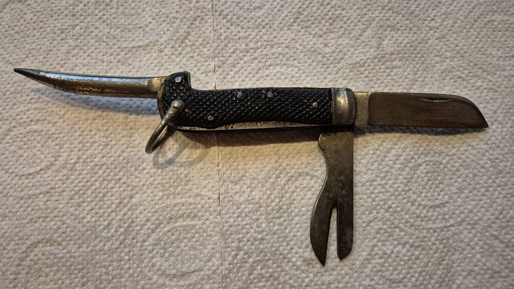 Twee zakmessen uit 1943. British Militaria WW2, Ophalen of Verzenden, Overige soorten, Overige gebieden, Overige typen