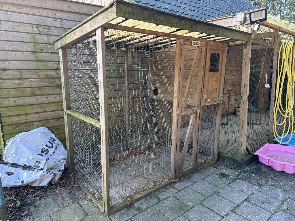 volière, Ophalen of Verzenden, Zo goed als nieuw, Hout, Volière