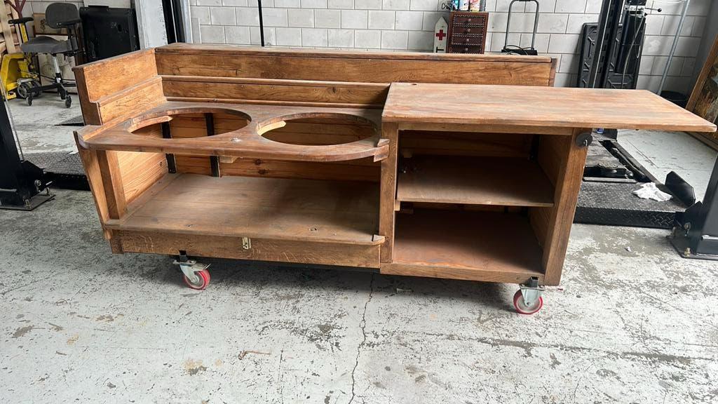 Verplaatsbare BBQ Wagen voor Twee BGE's maat L, Ophalen, Gebruikt